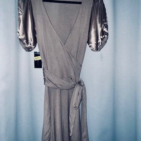 BCBG Xsmall Dress - Picture 3 of 6